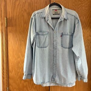 Levi's Classic Light Blue Denim Shirt Vintage size Large Men’s